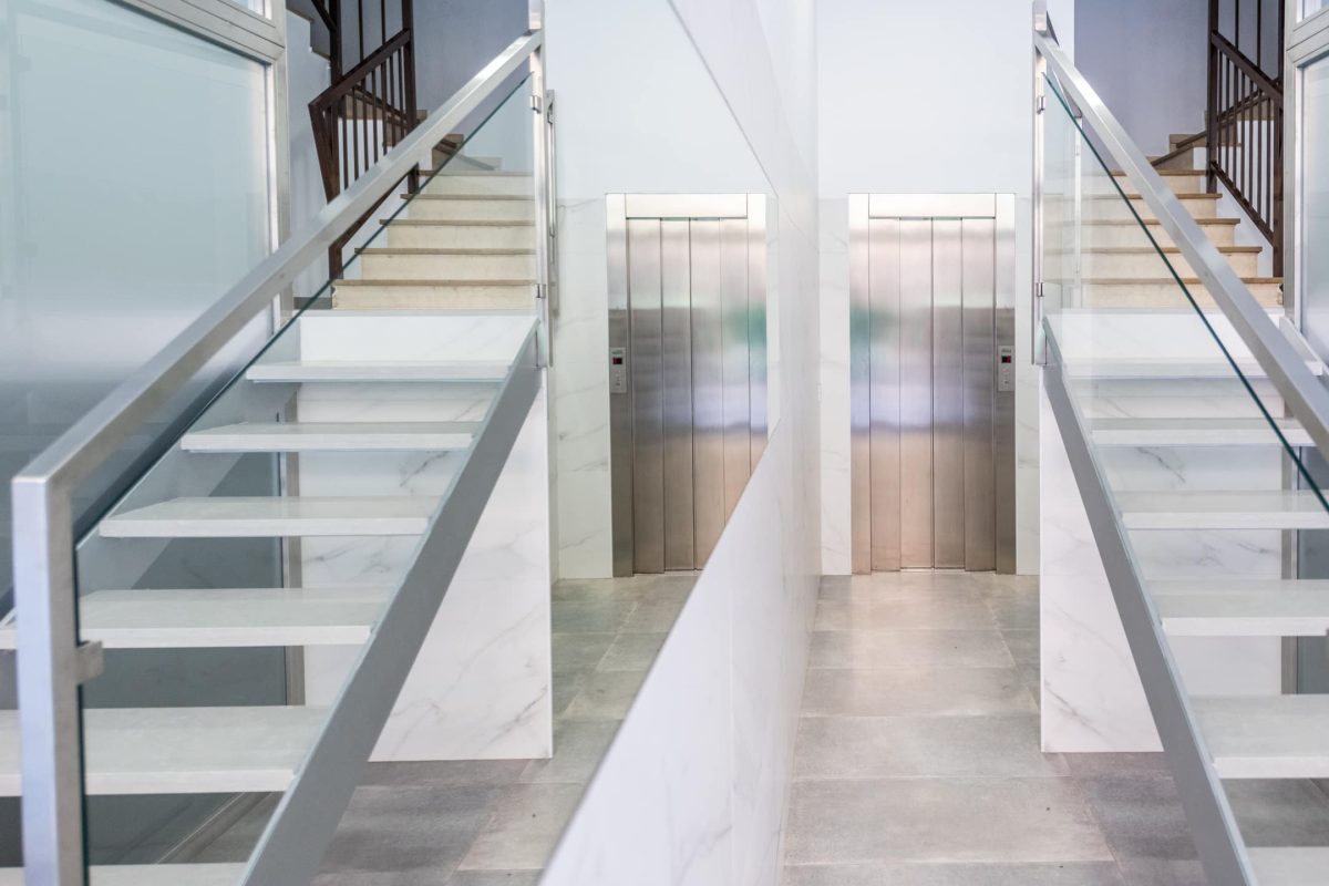 cota cero Literato Azorín ascensor y nueva escalera
