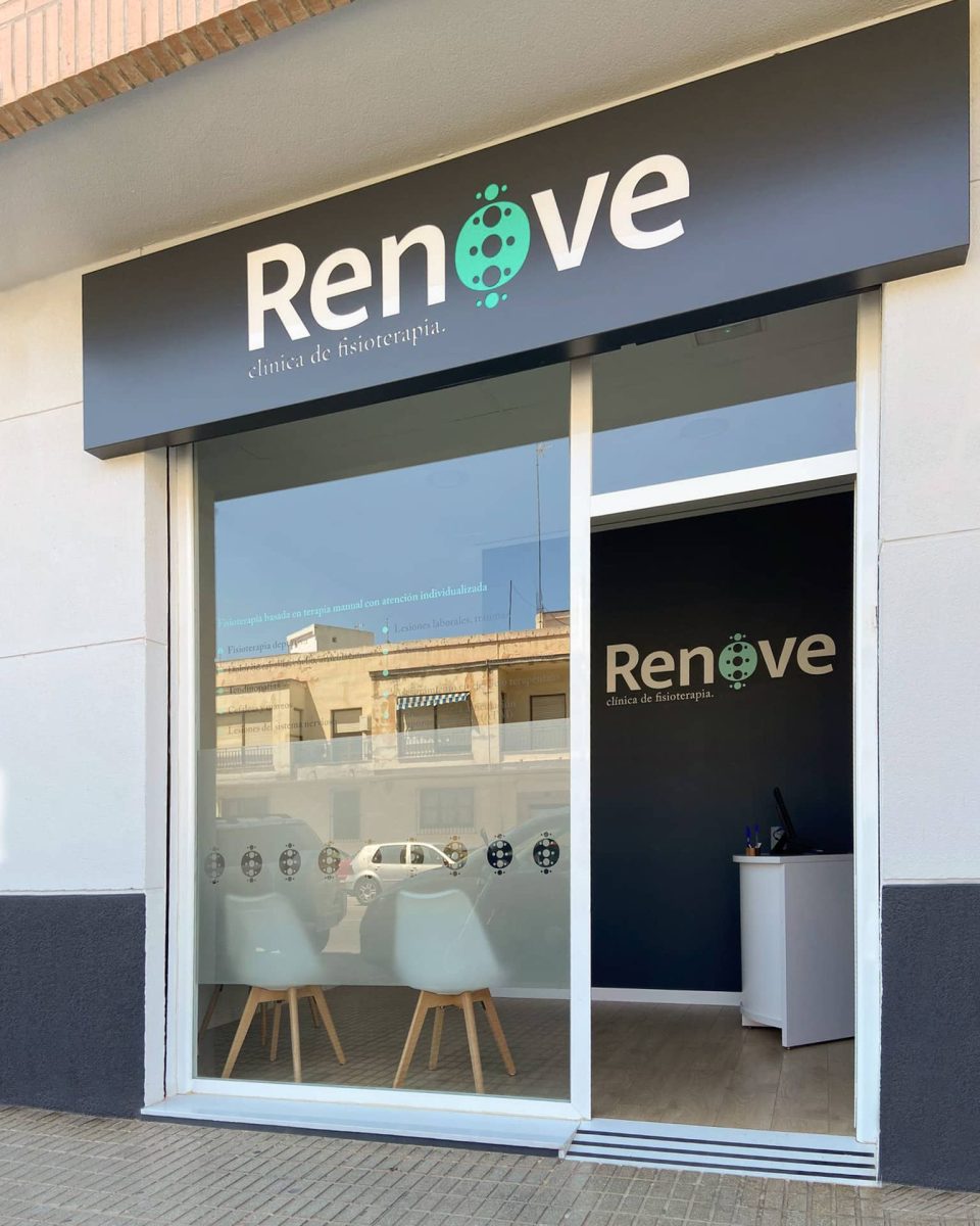 Adecuación Local comercial Reforma Clinica Fisioterapia Fachada